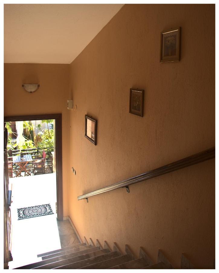 Dione Apartments オウランオウポリ エクステリア 写真