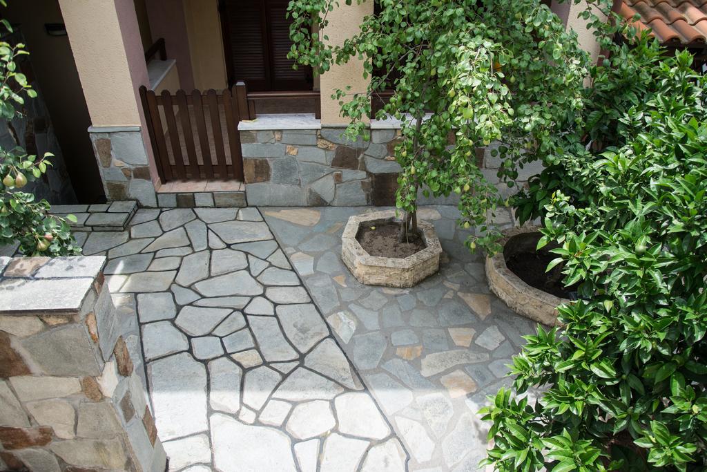 Dione Apartments オウランオウポリ エクステリア 写真